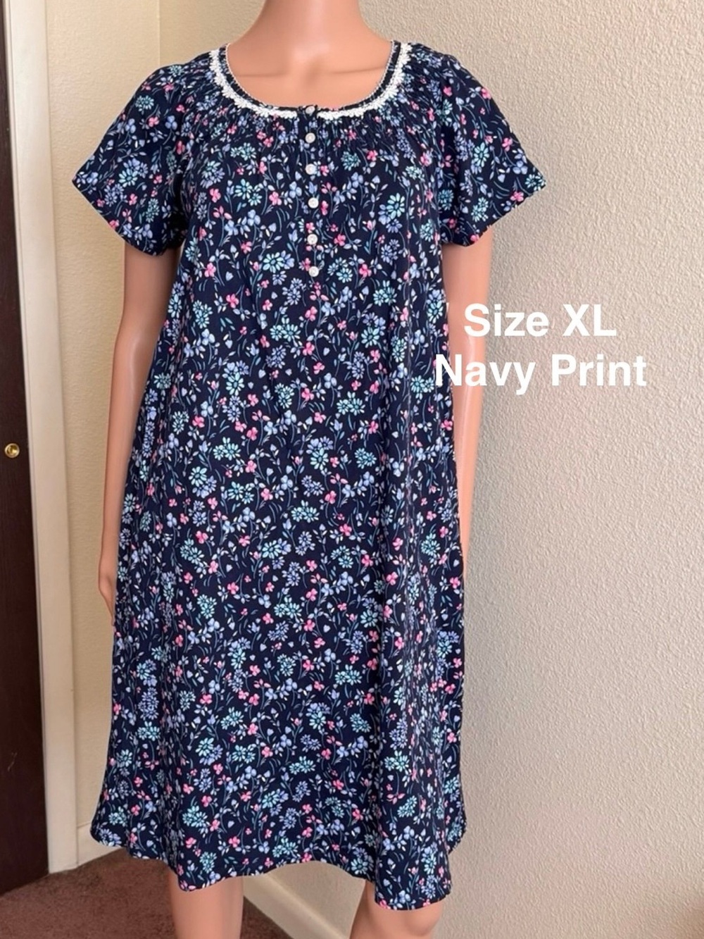 Aria Women's 100% Cotton Raglan Sleeve Smocked Neck
Sleepwear Gown,XL